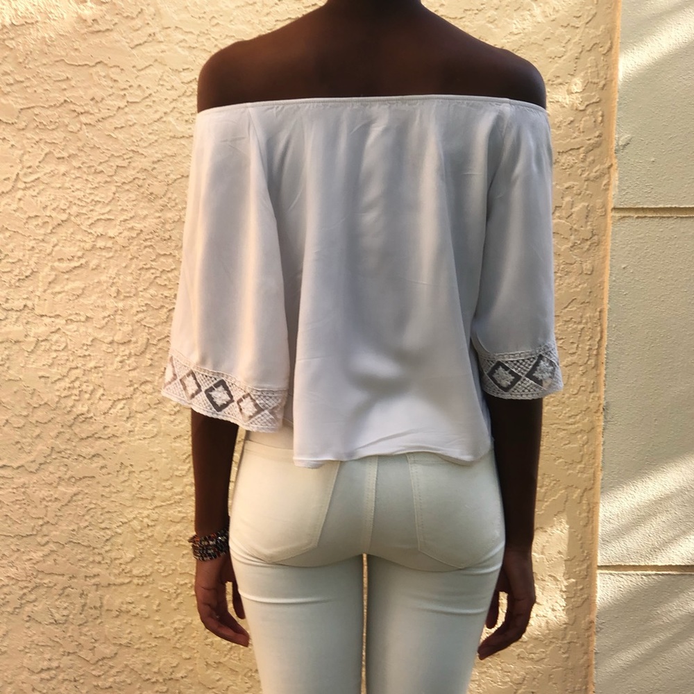 Beige off shoulder top - Picture 4 of 6